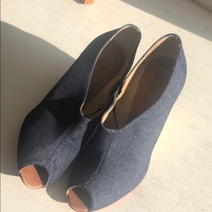 CL peep toe denim wedges size 40
